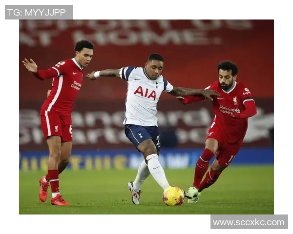 热刺与利物浦激情对决欢呼吧球迷齐聚一堂共庆盛宴